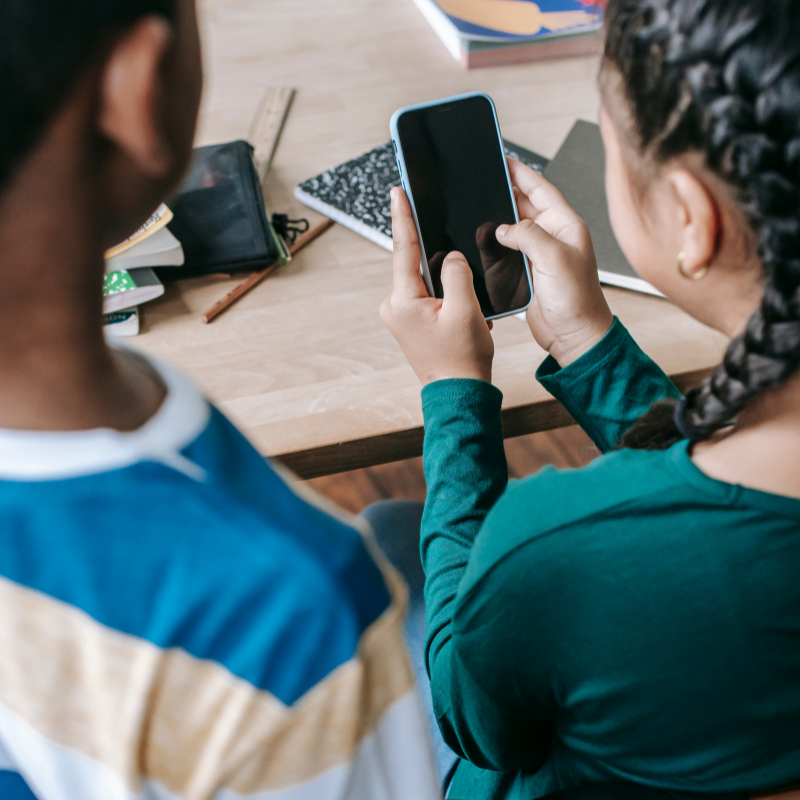 Mobile Device Policy Social 3